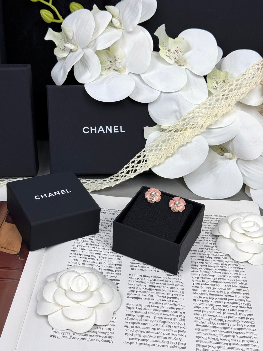 [⭐JeweliWhal]26C Pink Camellia Pearl Enamel Stud Earrings