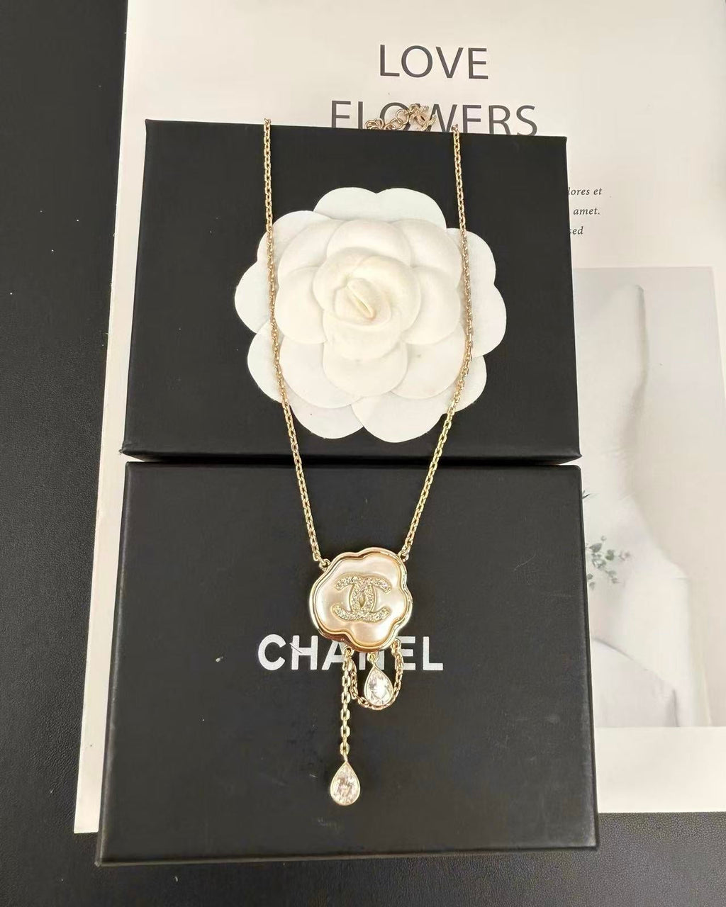 [⭐JeweliWhal]Cloud Pearl Mother-of-Pearl Diamond Chain Pendant Necklace