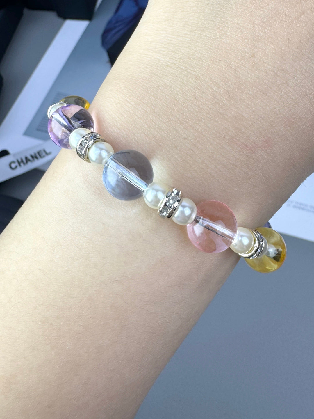 [⭐JeweliWhal]Colorful Transparent Resin Bracelet