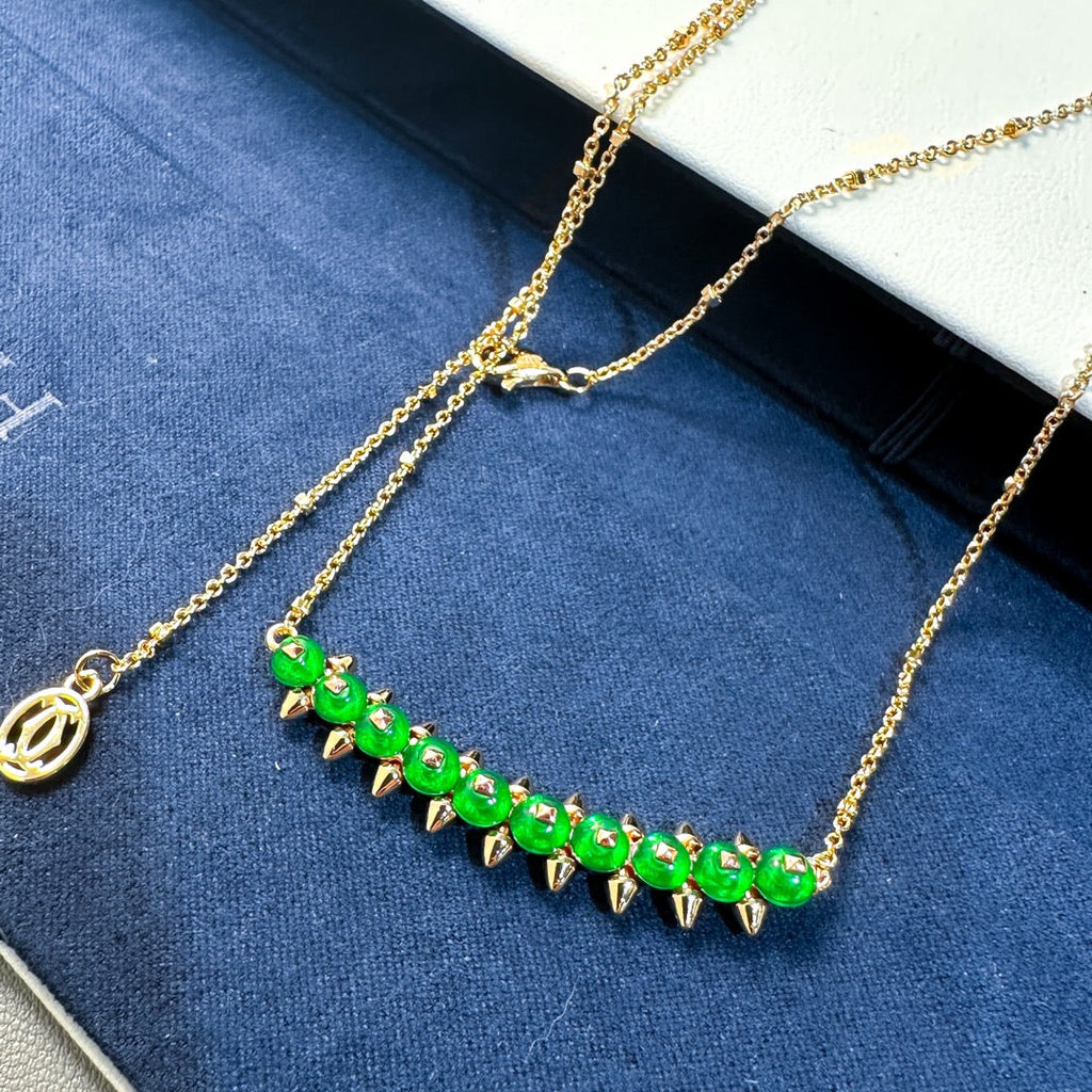 [⭐JeweliWhal]New Arrival: Green Bead Rivet Necklace