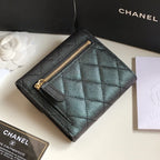 Kartenetui mit Klappe, 11,5 cm, schwarzes genarbtes Kalbsleder, Gold Icon