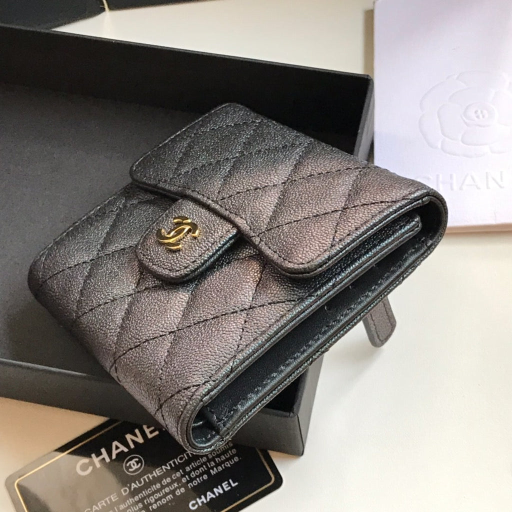 Kartenetui mit Klappe, 11,5 cm, schwarzes genarbtes Kalbsleder, Gold Icon