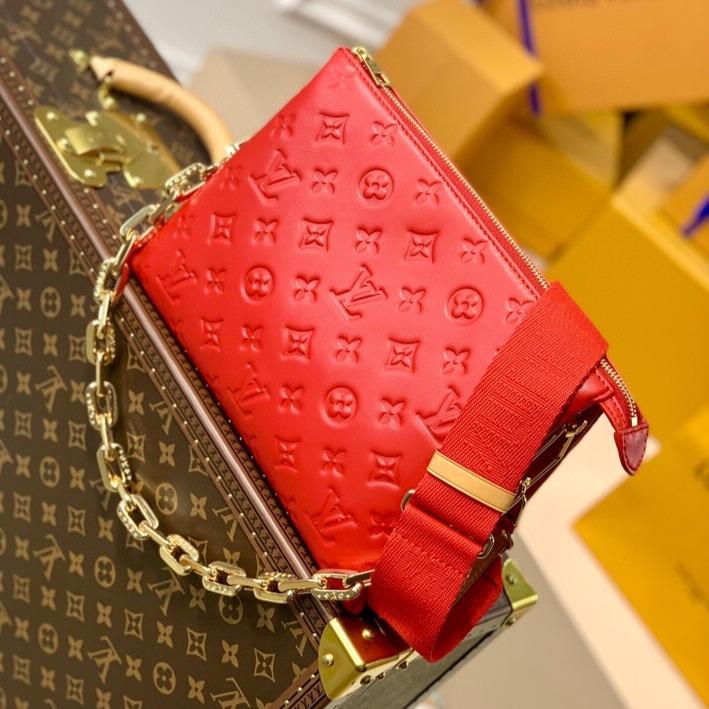 COUSSIN PM 27 ROTES MONOGRAMM GEPRÄGTES, FLAUSCHIGES LAMMLEDER 