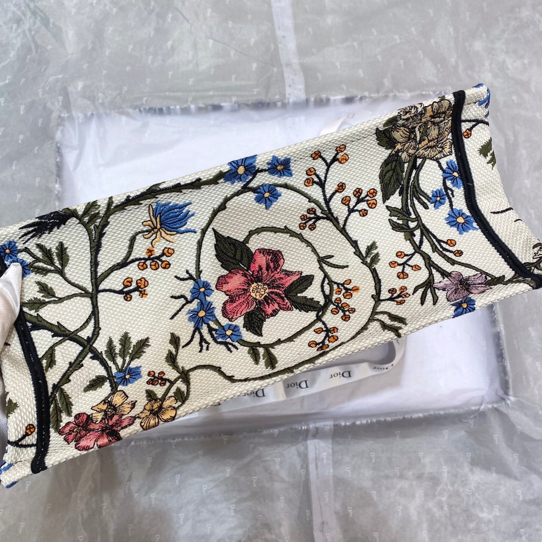 MITTLERE BUCHTASCHE 36 IN BEIGE BAUMWOLLE MIT MEHRFARBIGER STICKEREI