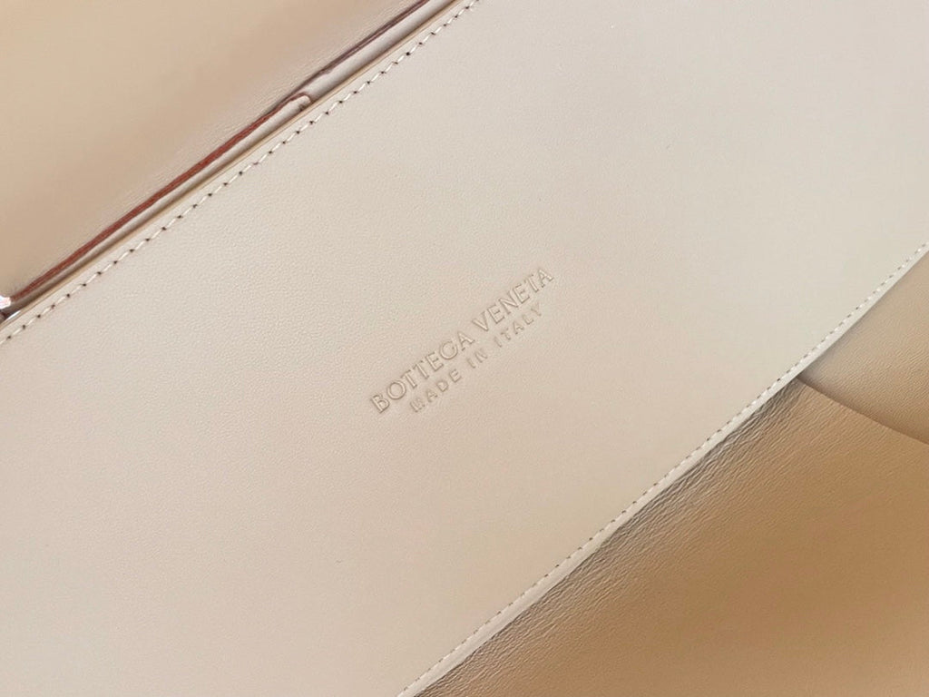 ARCO TOTE 36 IN RED ORANGE CALFSKIN