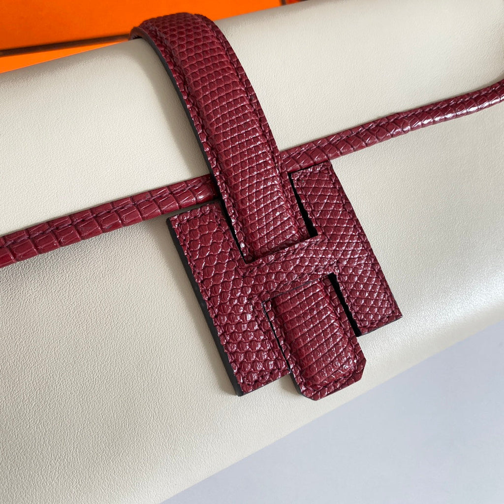 JIGE ELAN 29 CLUTCH IN WHITE CALFSKIN WITH GARNET RED LIZARD SKIN (MADE-TO-ODER)