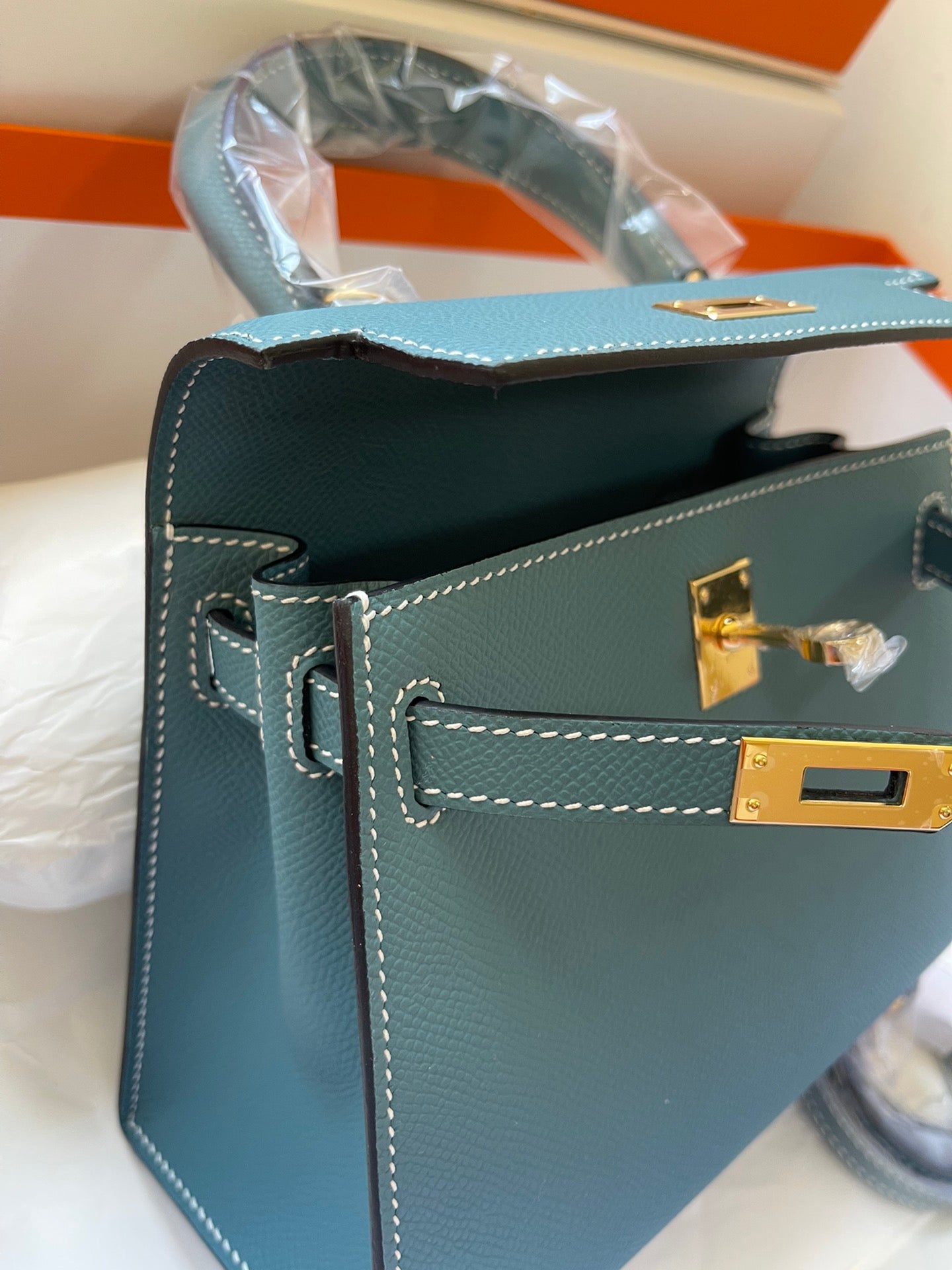 KELLY MINI 20 BAG IN PINE GREEN CALFSKIN WITH GOLD HARDWARE (MADE-TO-ODER)