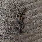 LOU MINI-KAMERATASCHE 19 ZOLL SCHWARZ KAVIAR-MUSTER KALBSLEDER SCHWARZE BESCHLÄGE