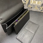 CARO SLIM POUCH 21 TASCHE AUS SCHWARZEM KALBSLEDER