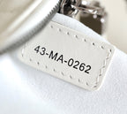 MINI CARO TASCHE 25 IN WEISSEM LAMMLEDER