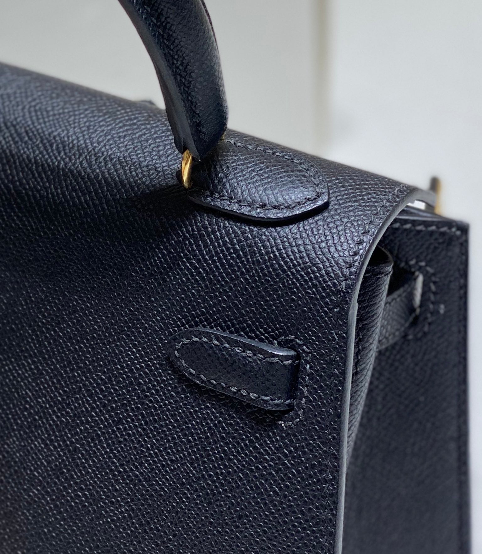 KELLY MINI 20 BAG IN BLACK CALFSKIN WITH GOLD HARDWARE (MADE-TO-ODER)