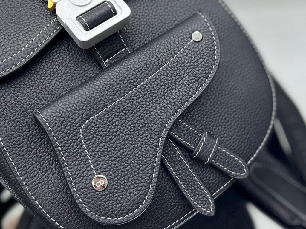 GALLOP SLING BAG 27 IN BLACK CALFSKIN