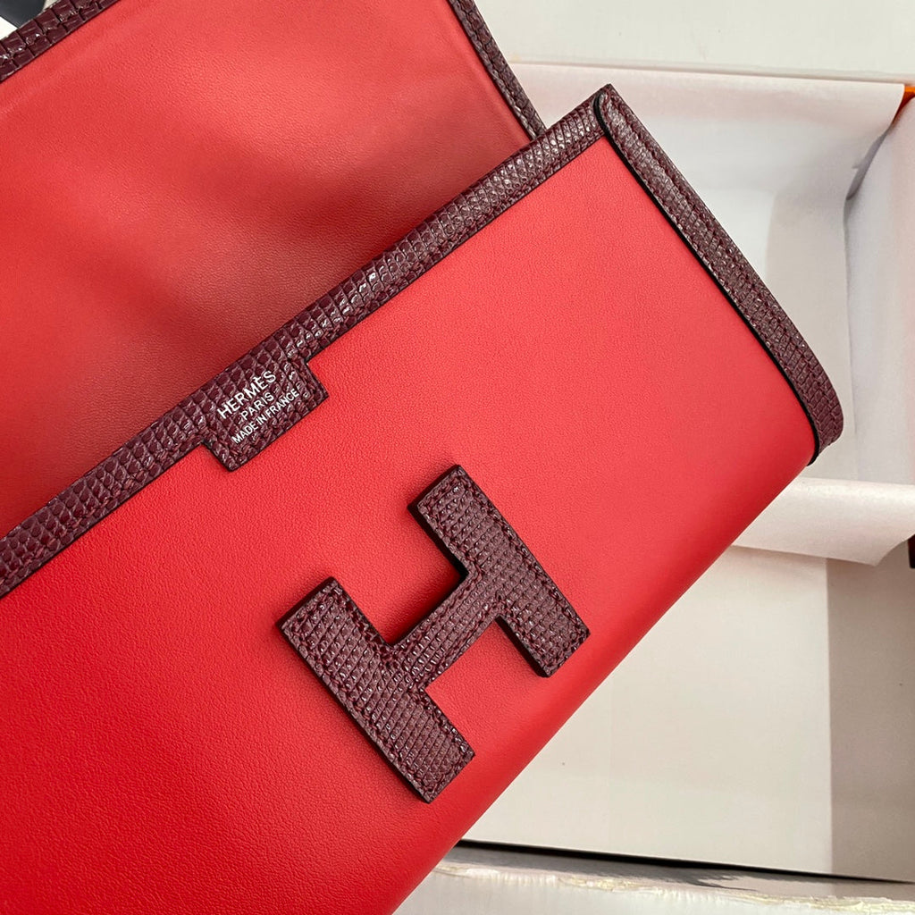 JIGE ELAN 29 Clutch aus bonbonrotem Kalbsleder mit weinrotem Eidechsenleder (auf Bestellung gefertigt)