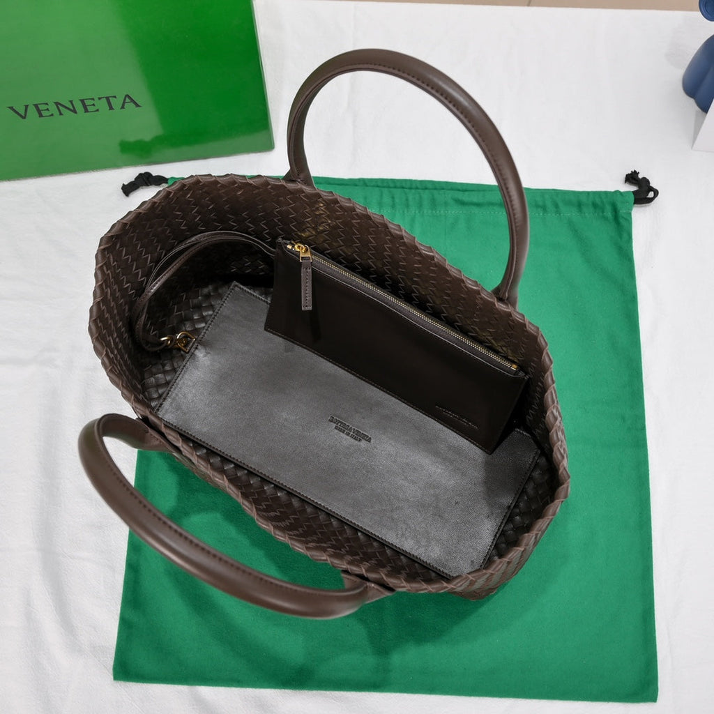 Großer Cabat 45 cm Schokoladen-Lammfell Ghw 