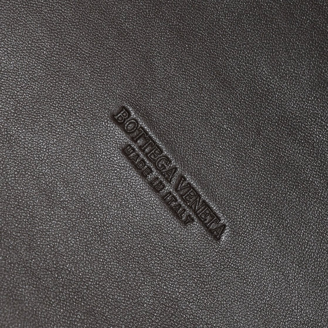 Großer Cabat 45 cm Schokoladen-Lammfell Ghw 