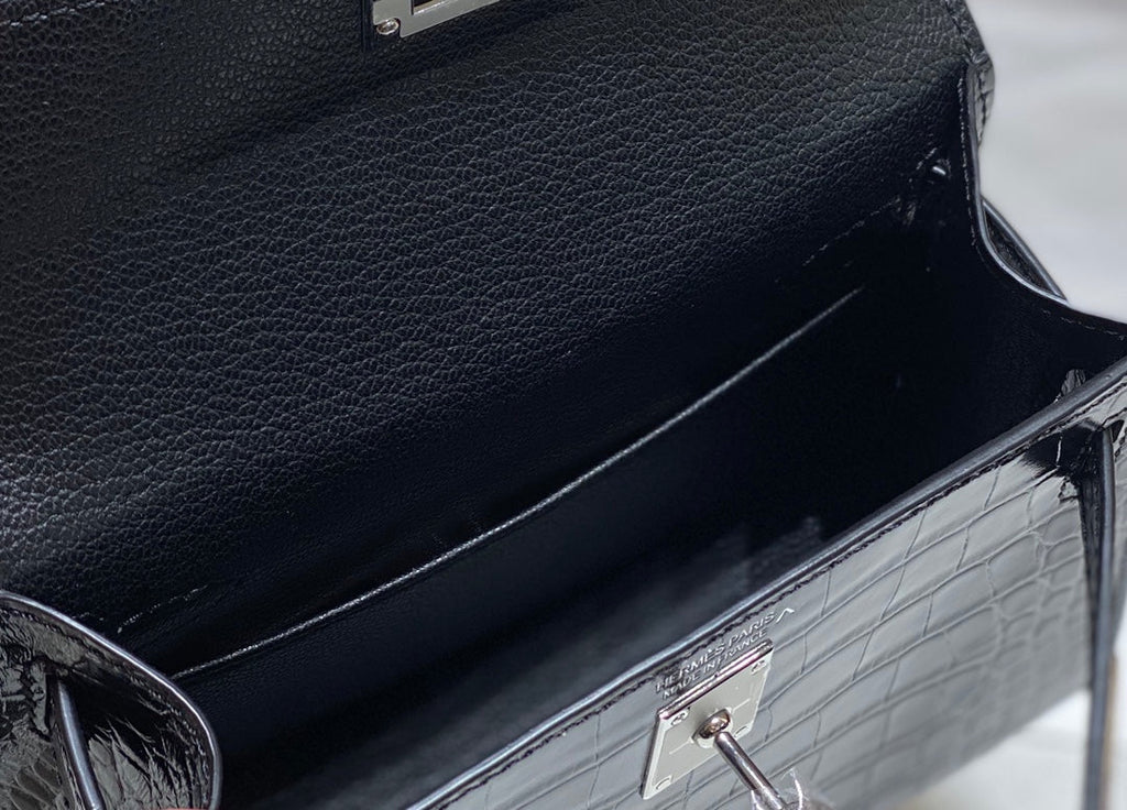 HERMES 25S MINI KELLY 19 IN SCHWARZEM KALBSLEDER MIT SILBERNEN BESCHLÄGEN