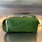 BRICK CASSETTE 28 IN DARK GREEN CALFSKIN