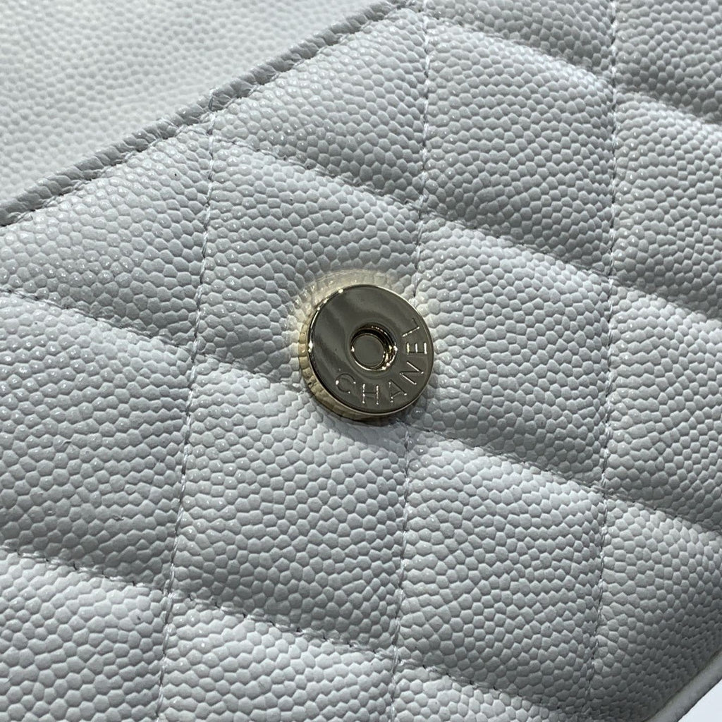 23P Klappentasche 19 cm Weiß Caviar Goldbeschläge 