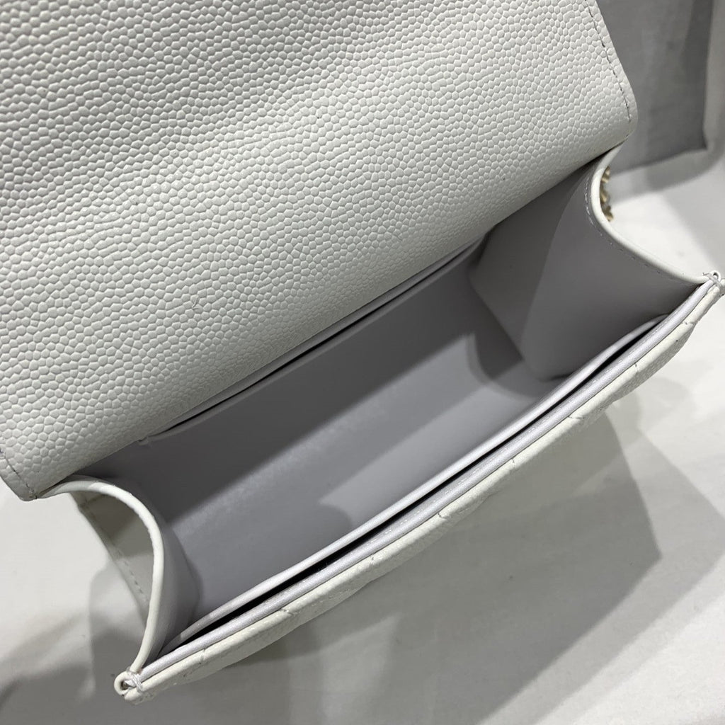 23P Klappentasche 15 cm Weiß Caviar Goldbeschläge 