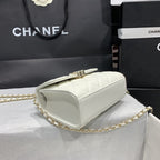 23P Klappentasche 15 cm Weiß Caviar Goldbeschläge 