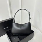 LE 5 À 7 BAG 24 BLACK CALFSKIN WITH SILVER LOGO