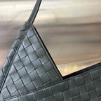 MINI SOLSTICE 30 SCHWARZES LAMMFELL