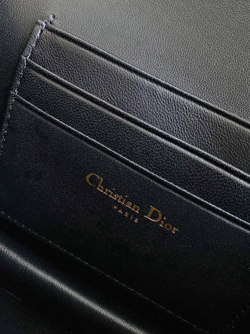 MINI CHAIN BAG 17 IN BLACK CALFSKIN