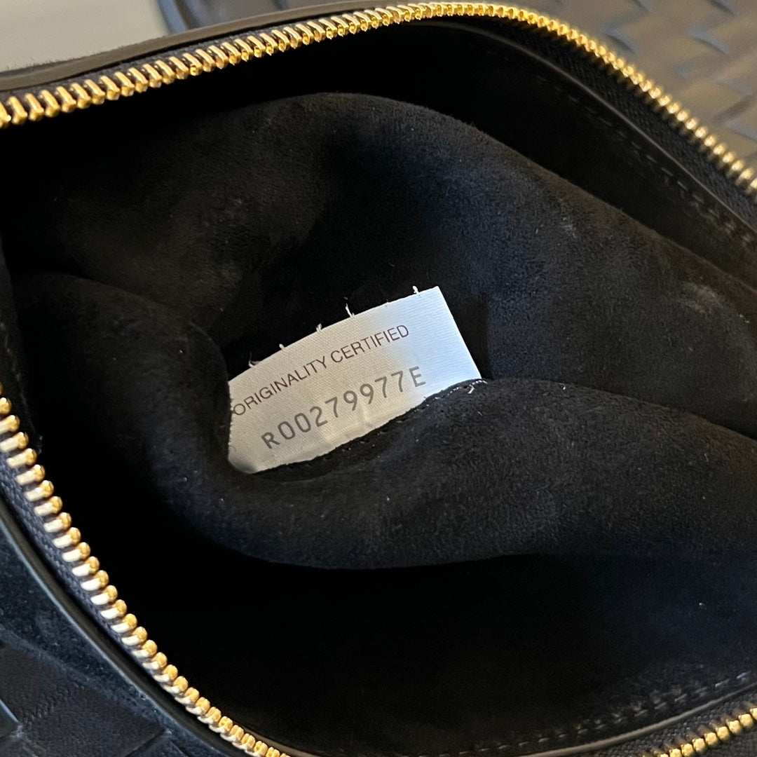 MEDIUM SOLSTICE 44 SCHWARZES LAMMFELL