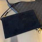 MEDIUM SOLSTICE 44 SCHWARZES LAMMFELL