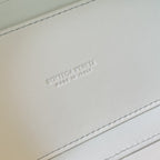 MINI VANITY CASE 18 IN WHITE LAMBSKIN