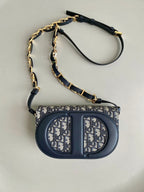 SIGNATURE HOBO 21 TASCHE IN BLAUEM OBLIQUE-JACQUARD