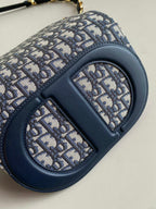 SIGNATURE HOBO 21 TASCHE IN BLAUEM OBLIQUE-JACQUARD