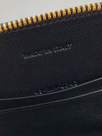 SIGNATURE 18 OVAL TASCHE AUS SCHWARZEM KALBSLEDER