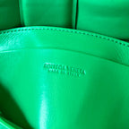 MINI CASSETTE 18 IN LIGHT GREEN LAMBSKIN