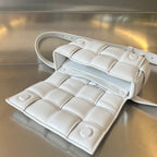 MINI CASSETTE 18 IN WHITE LAMBSKIN