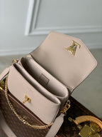 OXFORD 22 IN BEIGE LAMMLEDER GOLDENE BESCHLÄGE