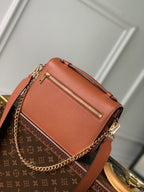 OXFORD 22 IN FEUERORANGE LAMMLEDER GOLDENE BESCHLÄGE