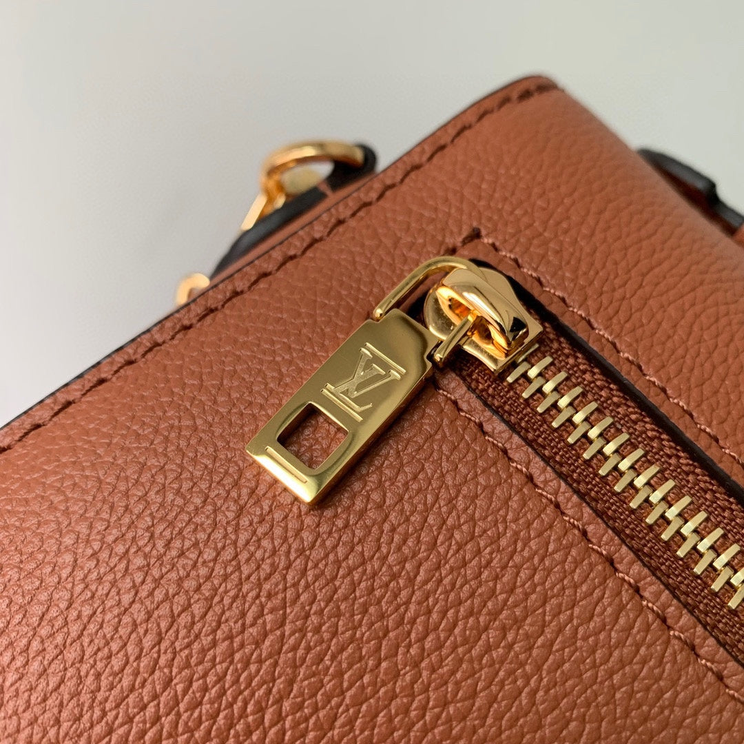 OXFORD 22 IN FEUERORANGE LAMMLEDER GOLDENE BESCHLÄGE