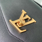 OXFORD 22 IN SCHWARZEM LAMMLEDER GOLDENE BESCHLÄGE