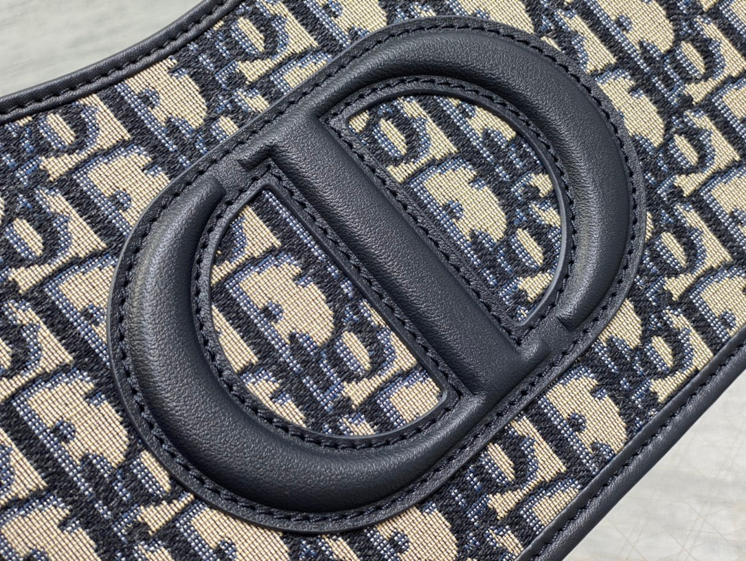 HOBO SIGNATURE 23 TASCHE IN SCHWARZ-BEIGE GEMUSTERTEM LAMMLEDER