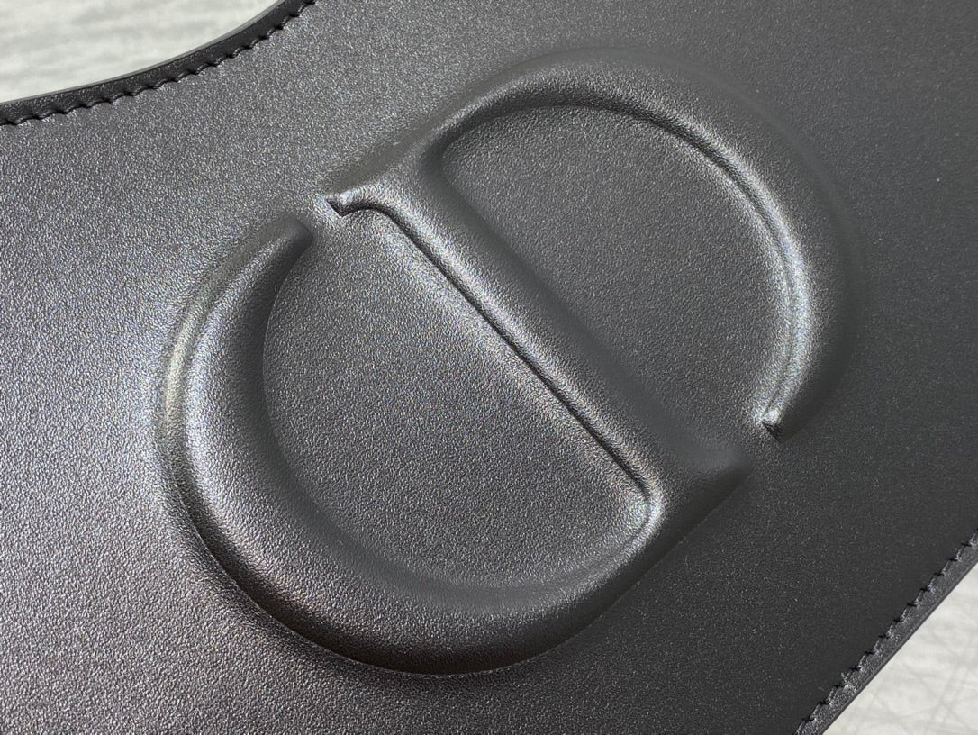 HOBO SIGNATURE 23 TASCHE IN SCHWARZEM LAMMLEDER