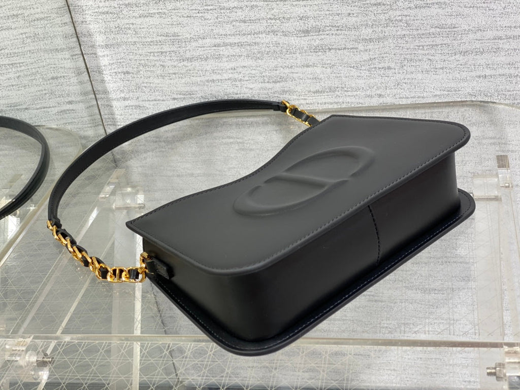 HOBO SIGNATURE 23 TASCHE IN SCHWARZEM LAMMLEDER