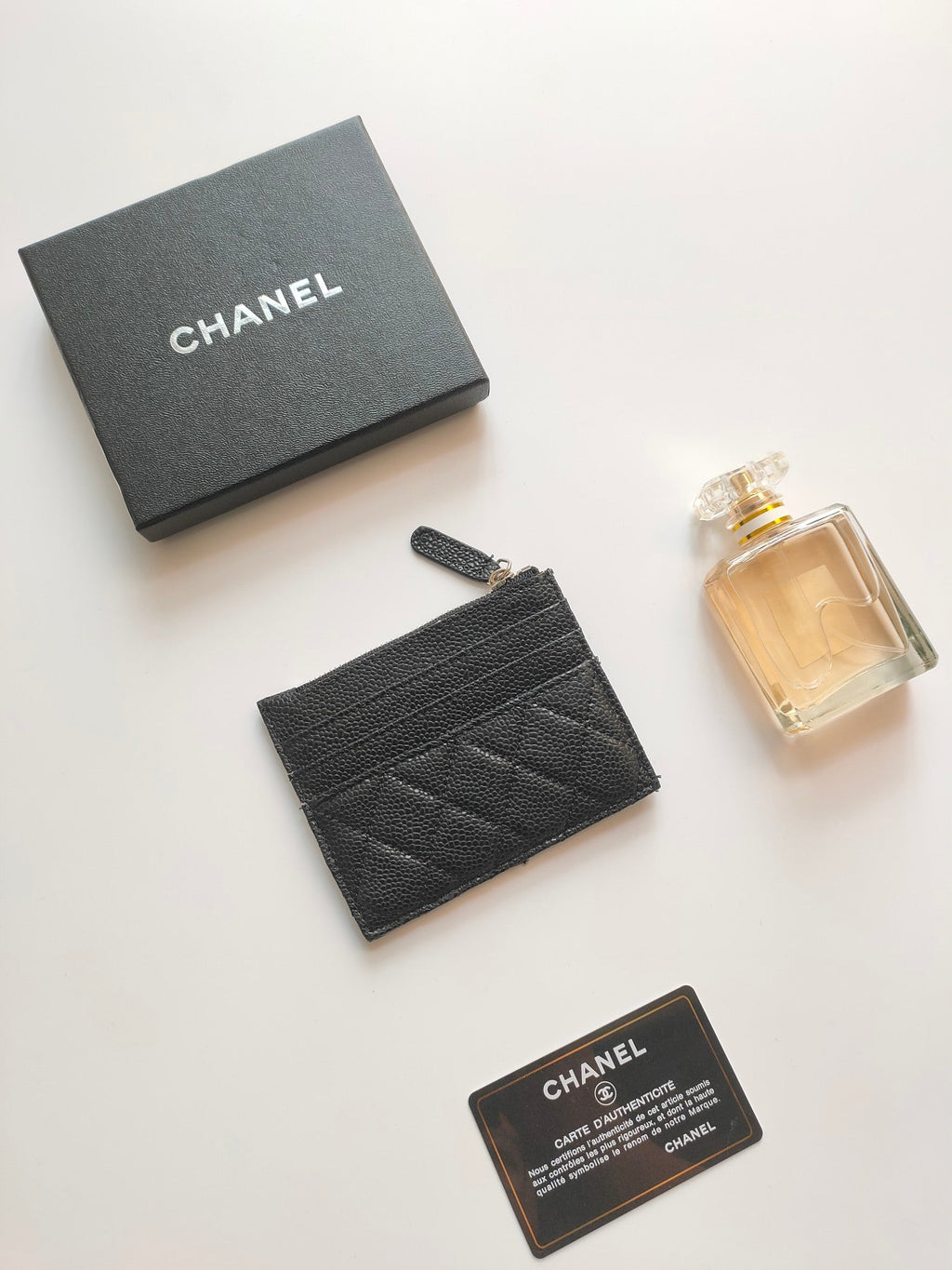 Kartenetui mit Reißverschluss, 11,5 cm, schwarzes genarbtes Kalbsleder, Gold Icon