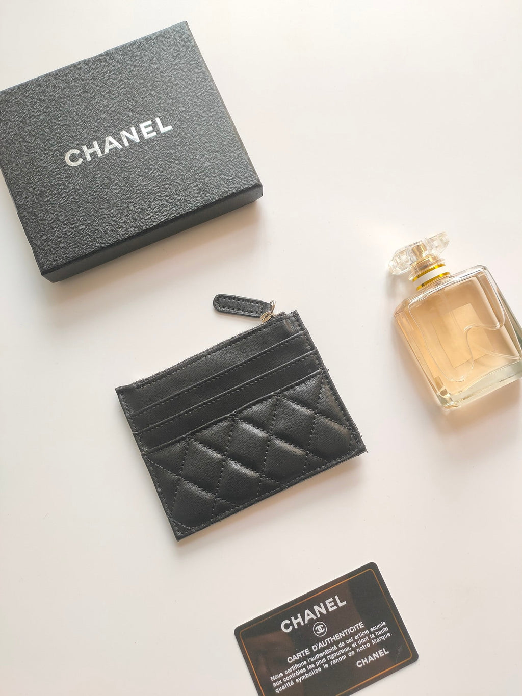 Kartenetui mit Reißverschluss, 11,5 cm, schwarzes Kalbsleder, Gold Icon