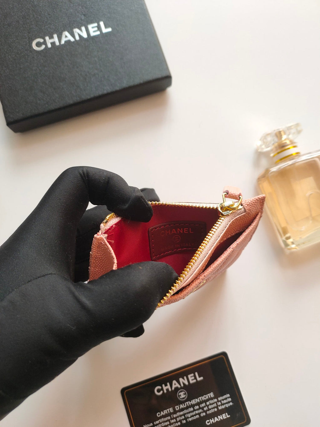 Kartenetui mit Reißverschluss, 11,5 cm, pfirsichfarbenes Kalbsleder, Gold Icon