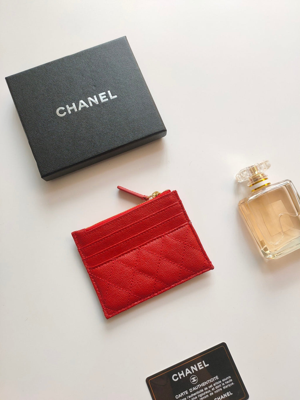 Kartenetui mit Reißverschluss, 11,5 cm, rotes genarbtes Kalbsleder, Gold Icon