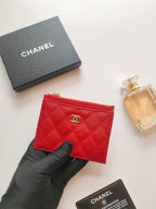 Kartenetui mit Reißverschluss, 11,5 cm, rotes genarbtes Kalbsleder, Gold Icon