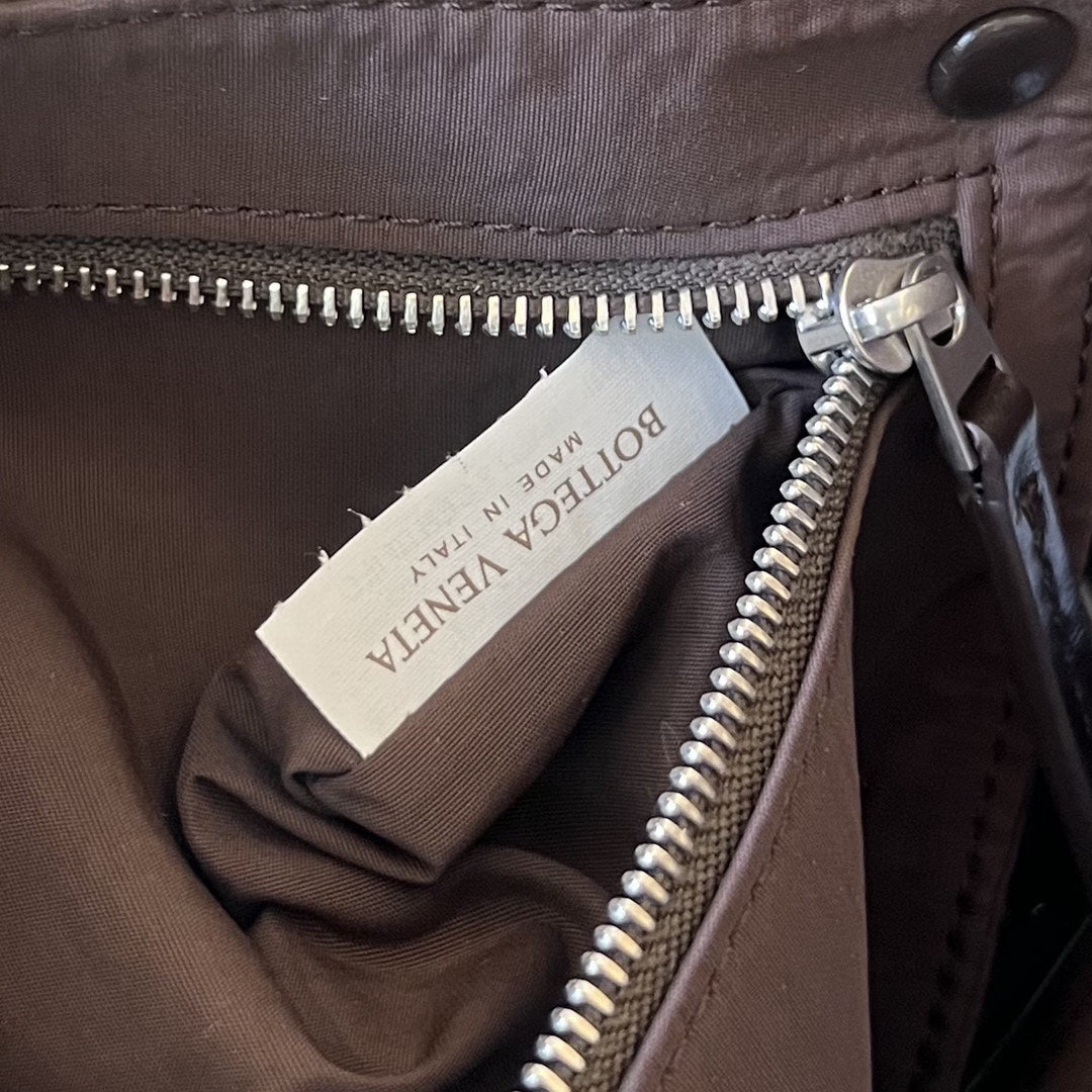 SMALL CASSETTE 23 IN COLORFUL CALFSKIN