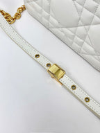 CARO BOX 19 IN WEISSEM KALBSLEDER