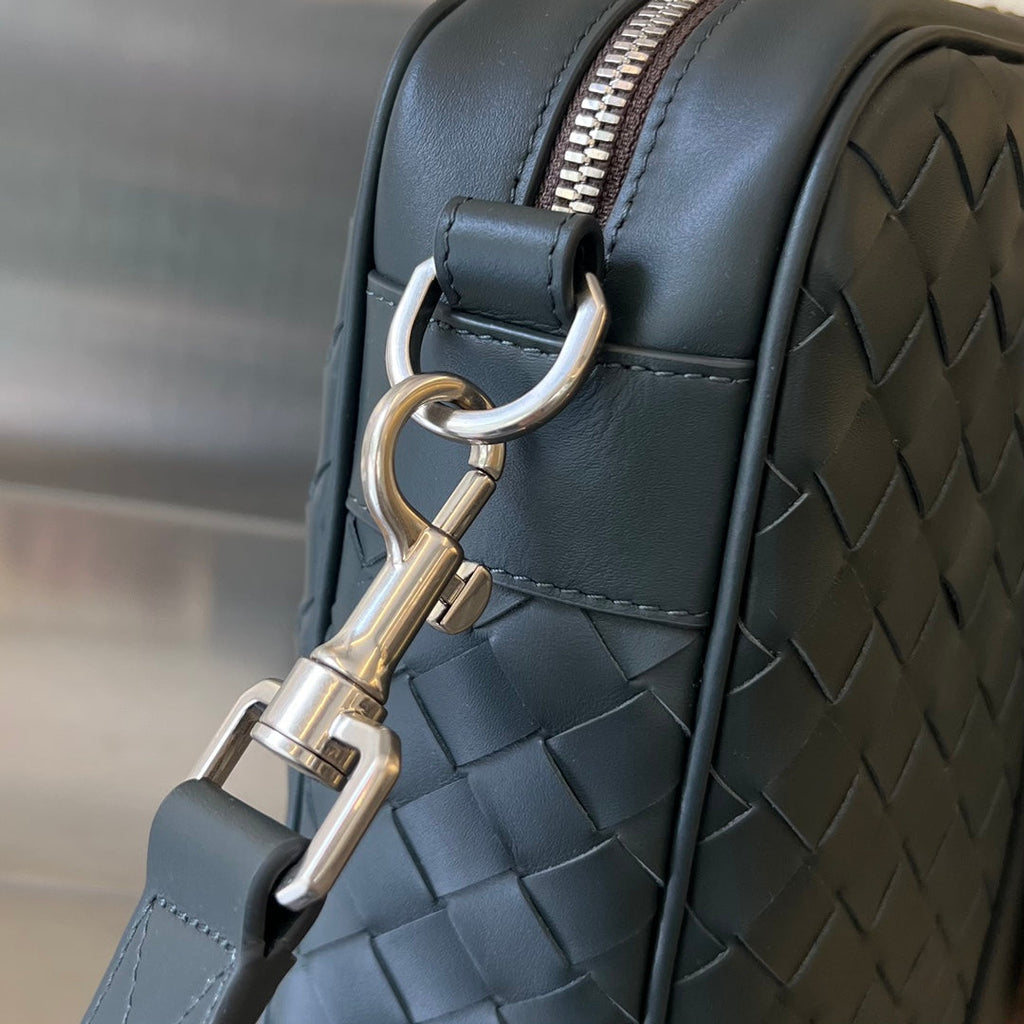 GROSSE INTRECCIATO 40 AKTENKOFFER IN HELLBRAUNEM UND DUNKELGRÜNEM KALBSLEDER